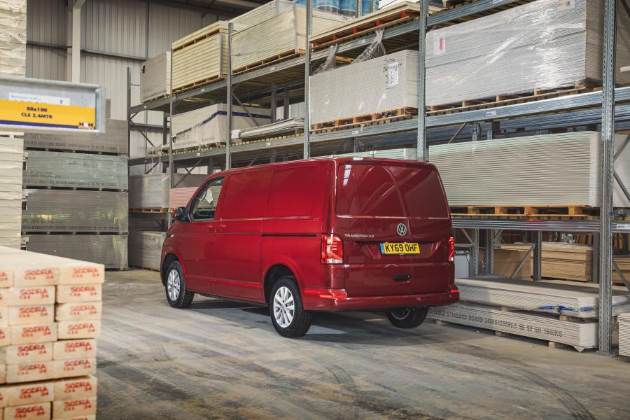  Volkswagen Transporter Van (T6.1) 2020 года  (UK) (фото 11 из 32)